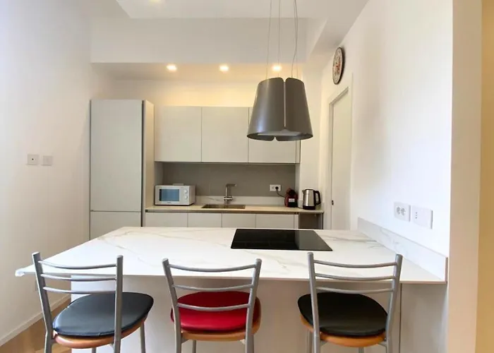 Bright With Private Terrace Near The Vatican - Romane Rzym